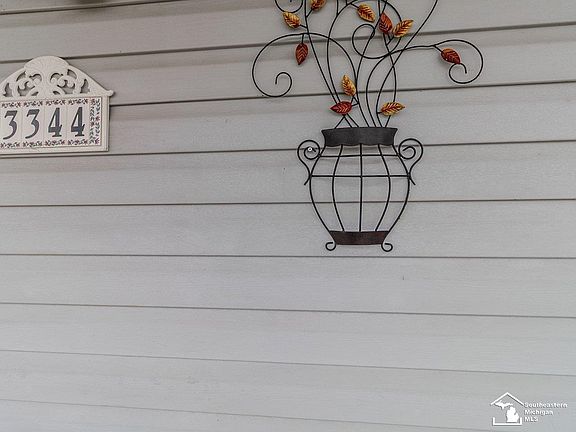 5th image of 3344 Cousino Rd