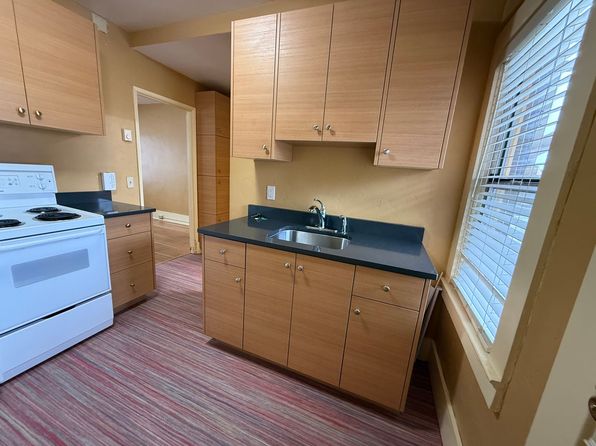 306 NW Harriman St #6