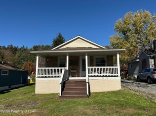 32 1st St, Harveys Lake, PA 18618