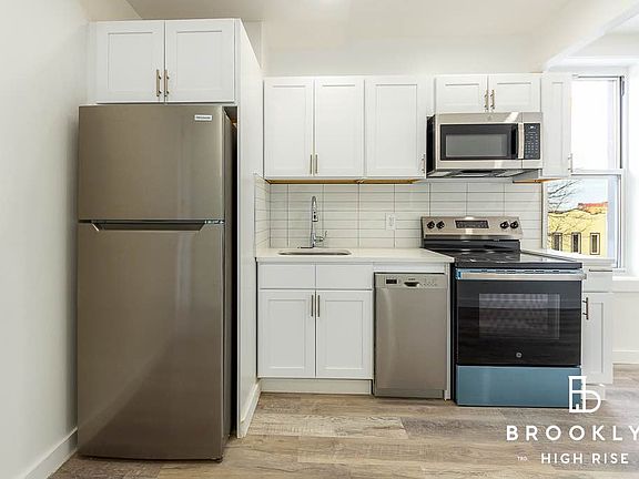 3rd image of 97 Utica Ave #3L