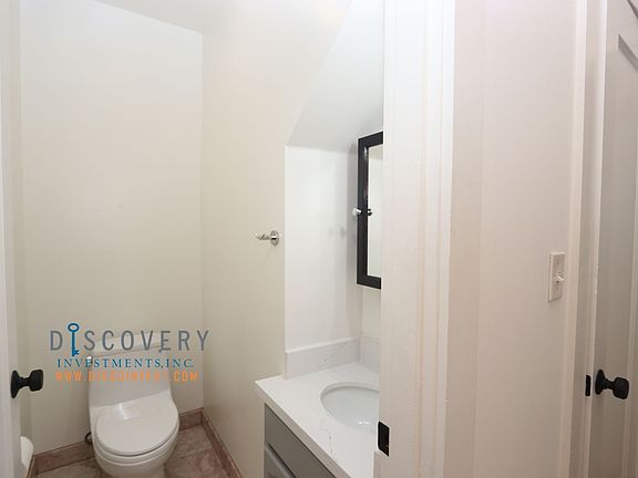 5th image of 514 19th Ave #514