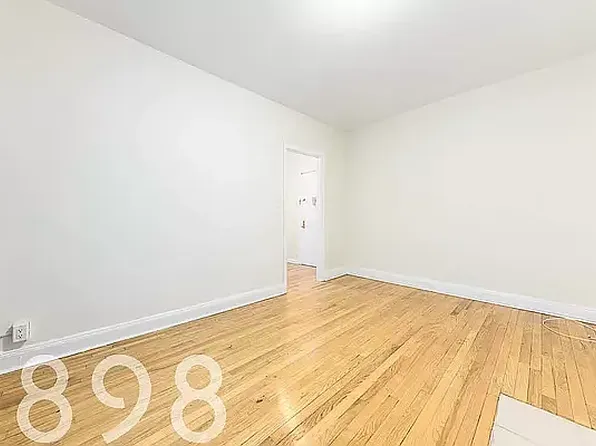 43-28 39th Place image 2 of 5