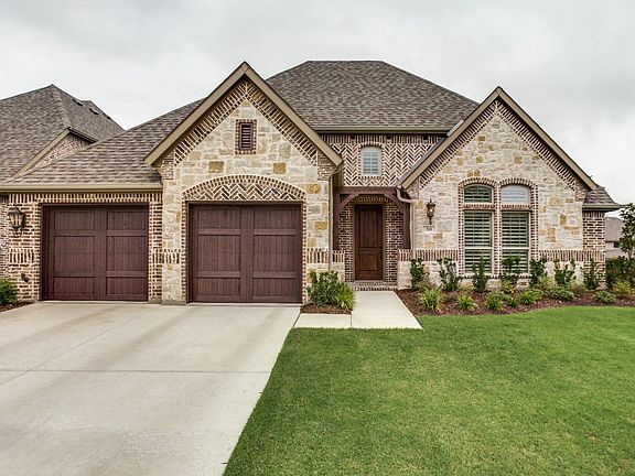 2nd image of 500 Cypress Garden Dr