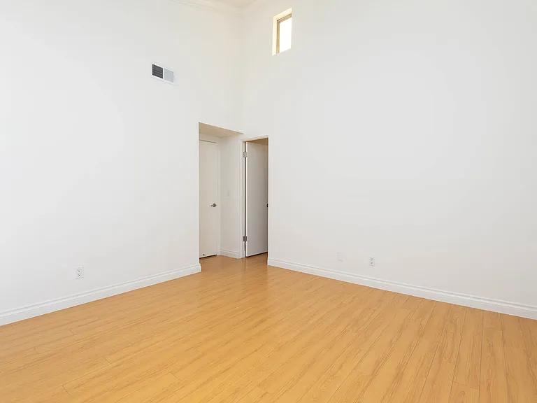 11757 Kiowa Ave #7 — Photo 9