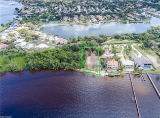 12466 Riverside Dr, Fort Myers, FL 33919