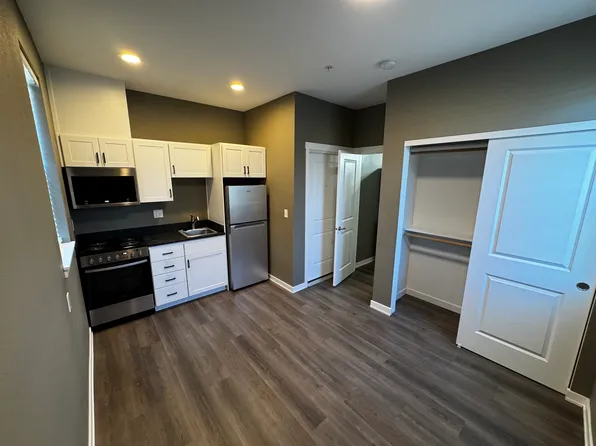 3316 Crawford St SE #100, Salem, OR 97302