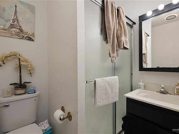 5th image of 1418 Beech Ave APT 10