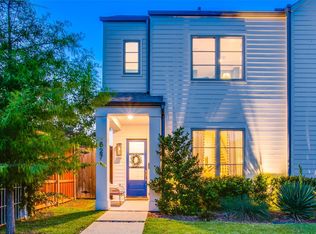 627 W 8th St, Dallas, TX 75208