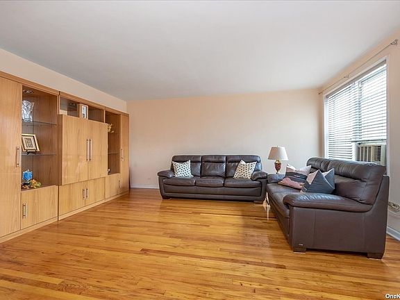 4th image of 8504 63rd Dr APT 4D