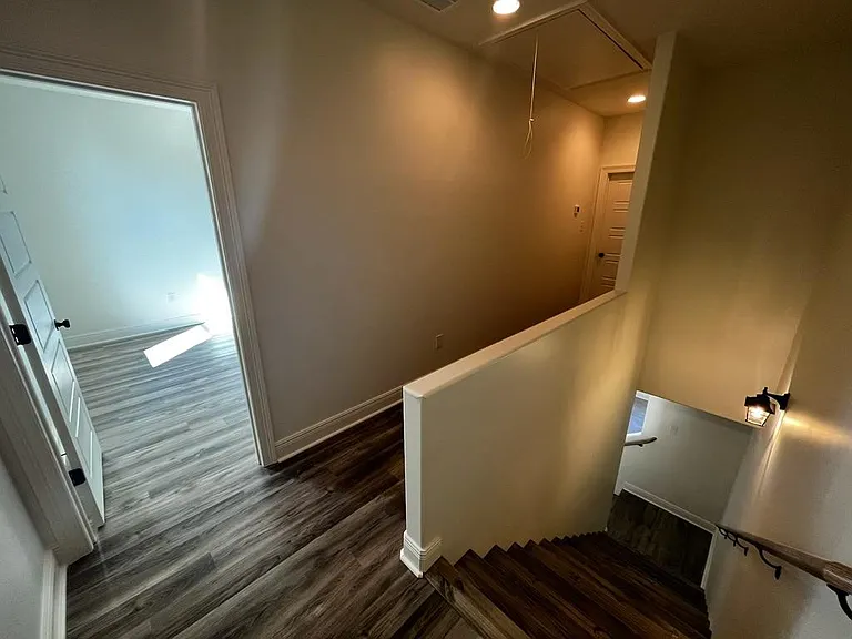 721 Almonaster Rd — Photo 12