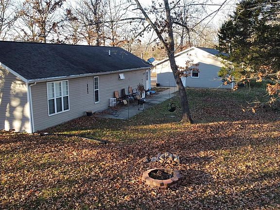 3rd image of 1146 Pawnee Dr