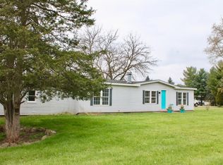 112 Carlysle Dr, Brooklyn, MI 49230