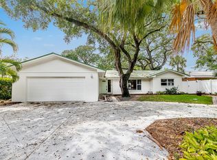 12831 S Shore Dr, Palm Beach Gardens, FL 33410