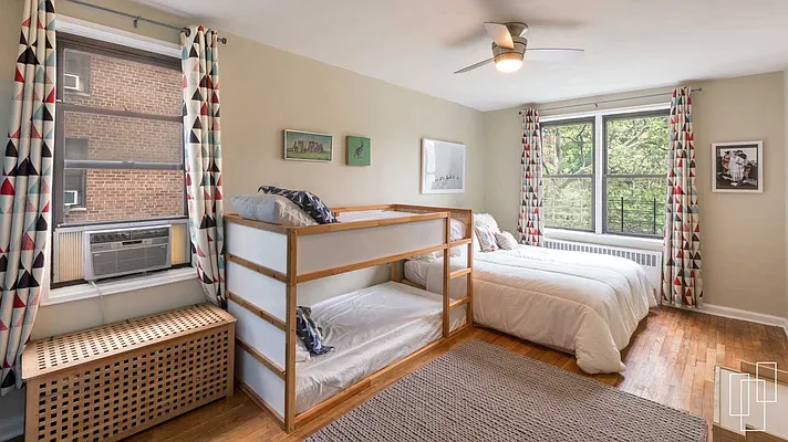 Sold by Garfield Realty  | media 9