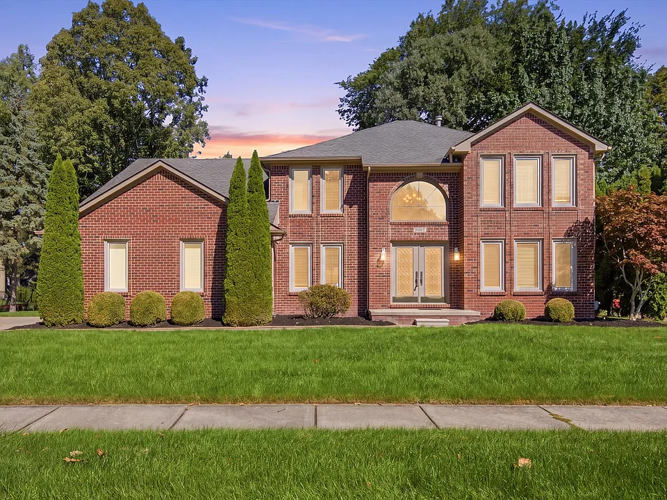 8967 Orchard Dr