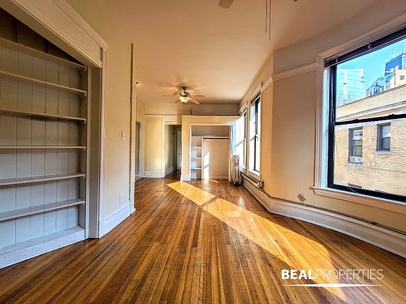 4th image of 1220 N Dearborn St #B3