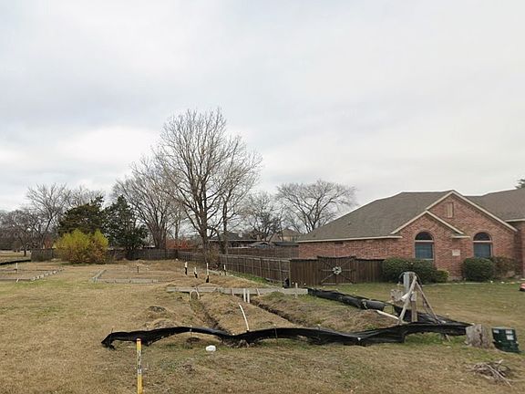 3rd image of 1065 Bayport Dr