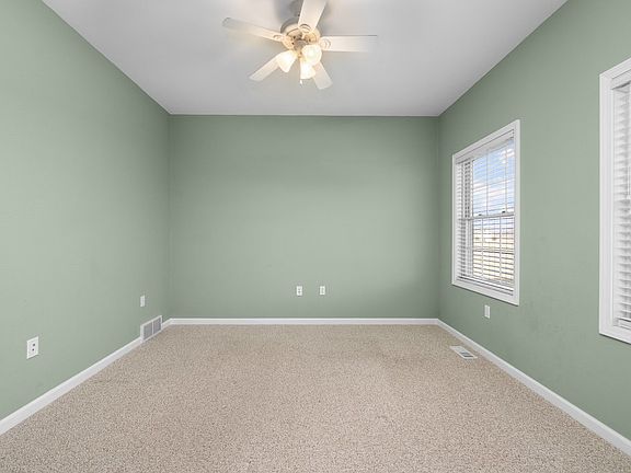 4th image of 475 Rhonda Rd