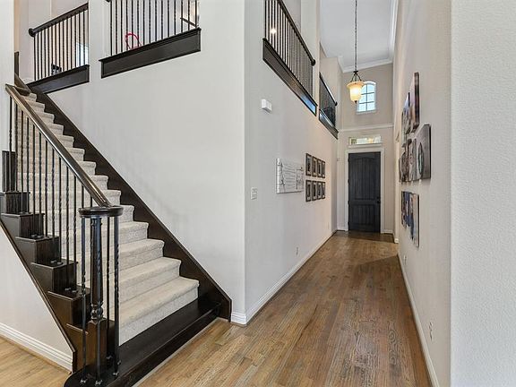 3rd image of 4016 Silk Vine Ct