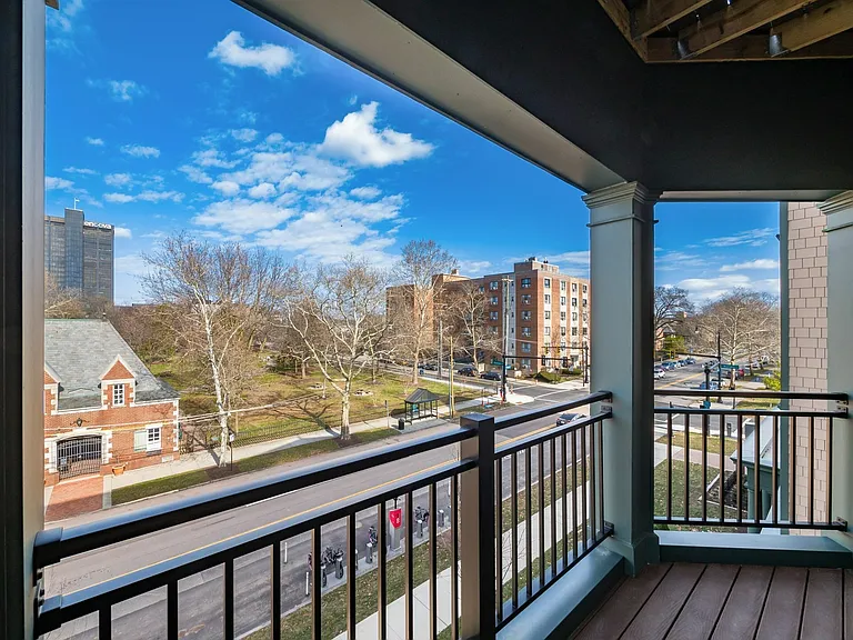 Breathtaking City Views From Every Unit