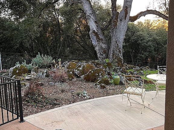 5th image of 5120 Oak Leaf Cir