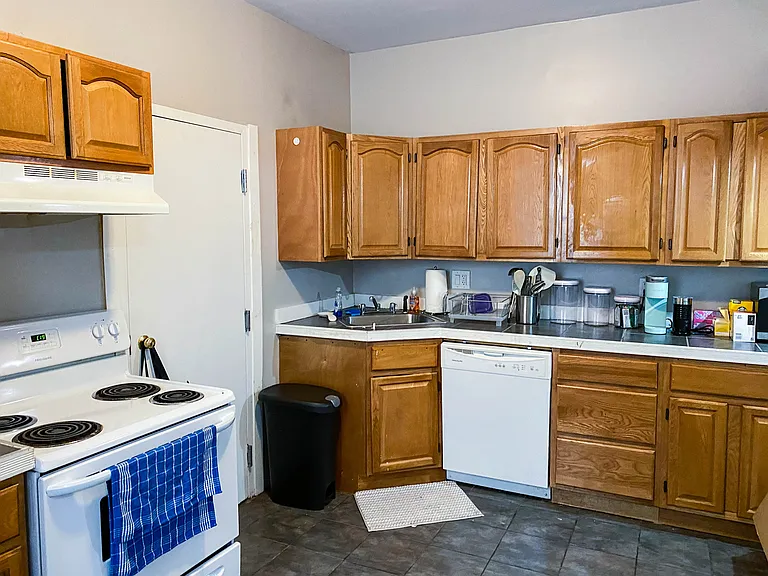 1060 Commonwealth Ave #32 — Photo 13