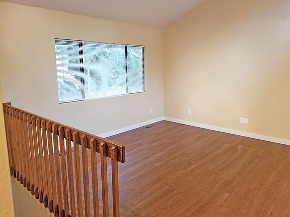 4th image of 14914 33rd Ave NW