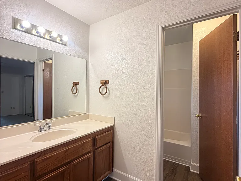 2711 Hopi Ct — Photo 15
