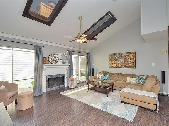 4th image of 5003 Autumn Forest Dr