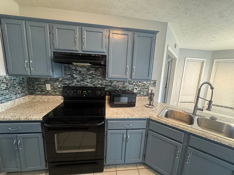 5620 Sweetwood Way — Photo 7