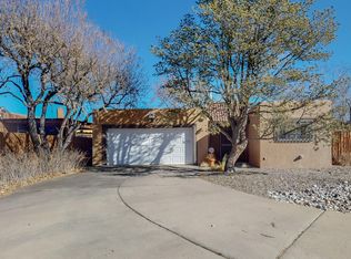 500 San Carlos Ct SW, Albuquerque, NM 87104