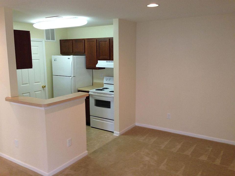 2nd image of 8124 Tremaine Ct APT H