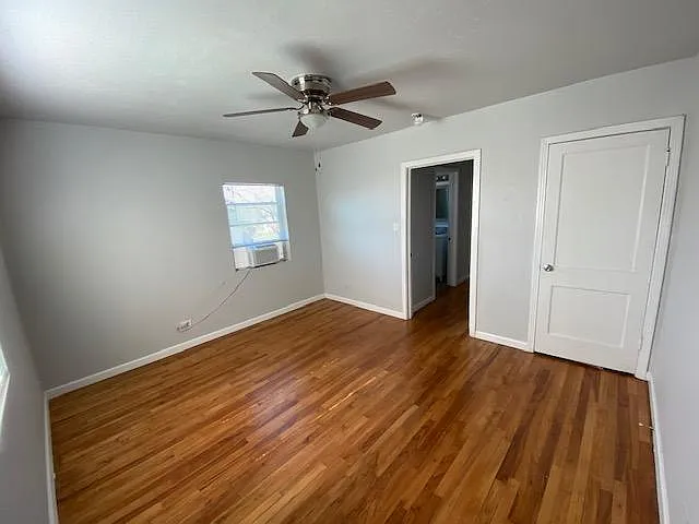 Master Bedroom - Closet Storage