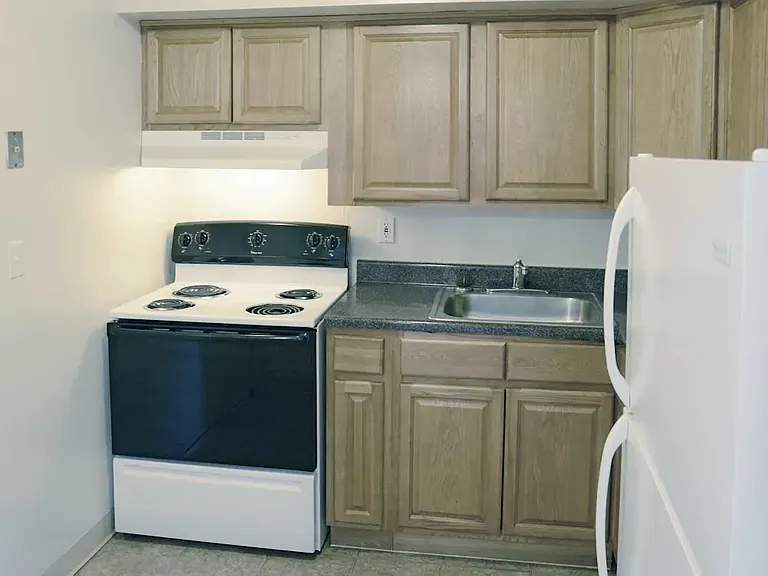Towne Oaks Apartments — Photo 21