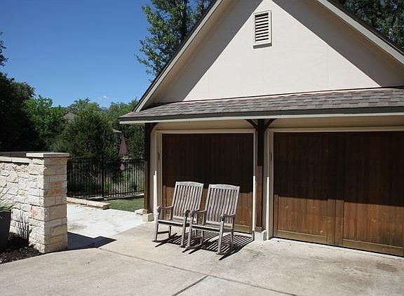 5th image of 21524 Paine Ave