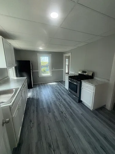 190 Hill St #2F Photo 1