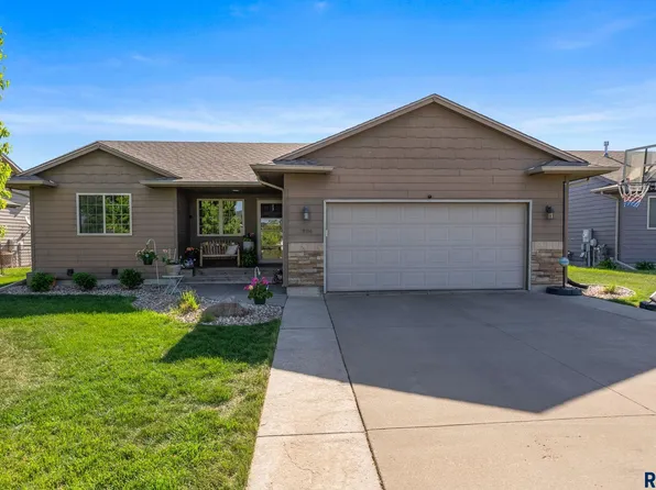 2804 S Grinnell Ave, Sioux Falls, SD 57106