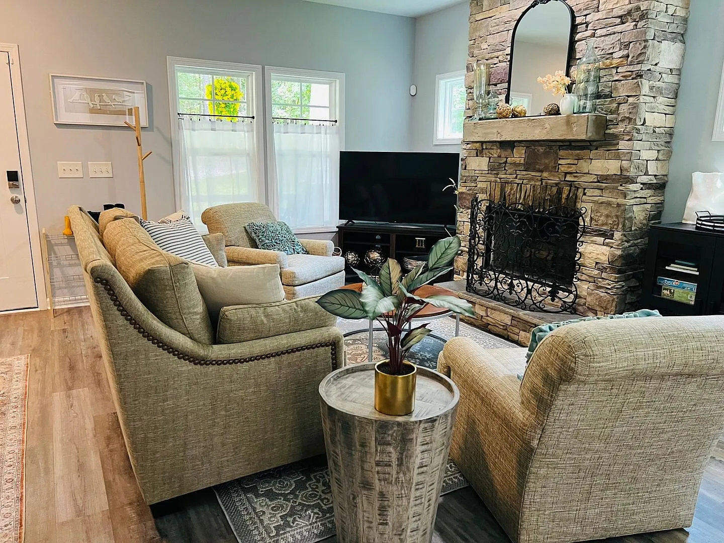 Charming 3BR/2.5BA House in Chattahoochee Hills — Photo 3