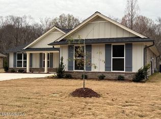 4283 W Olivia Circle Dr, Olive Branch, MS 38654