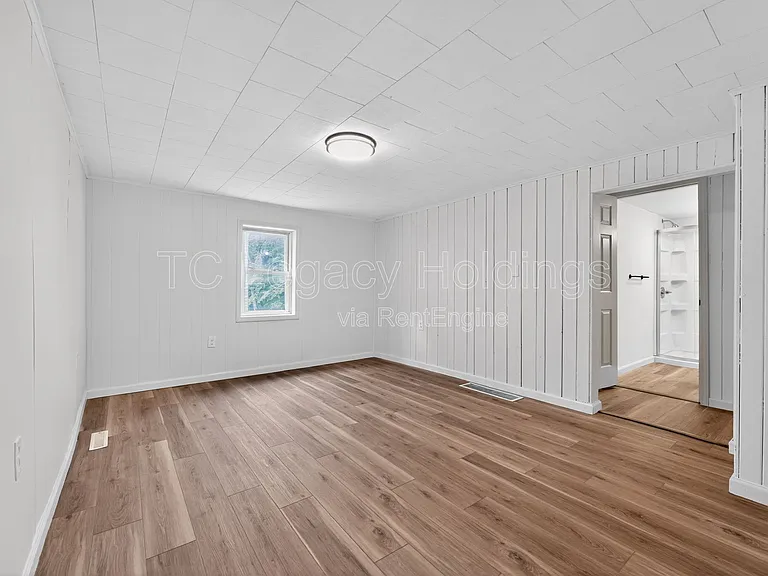 192 Fairmor Dr — Photo 3