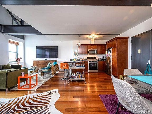 4th image of 1 S Astor St APT 502