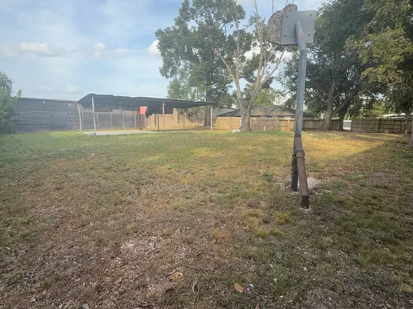 11625 Downey St #A, Houston, TX 77076