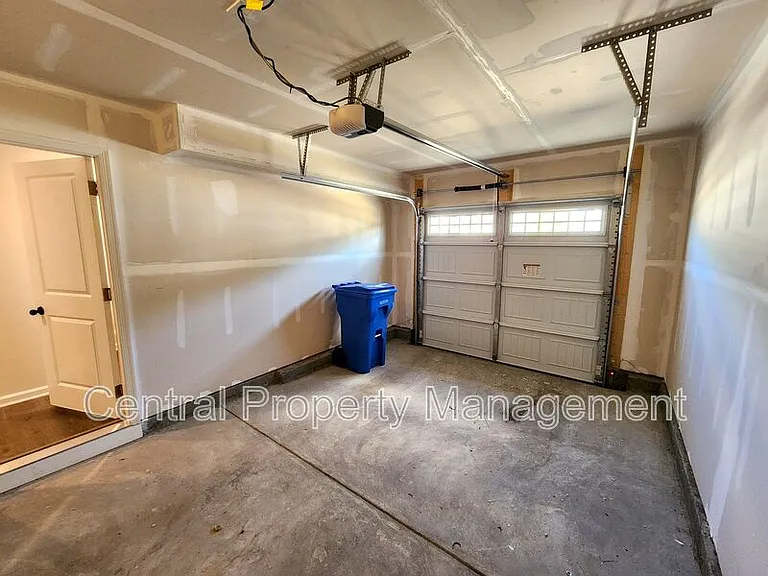 165 Sarnesfield Way — Photo 43