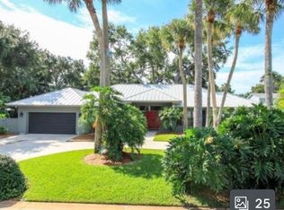 3 Quail Run Ln, Sewalls Point, FL 34996