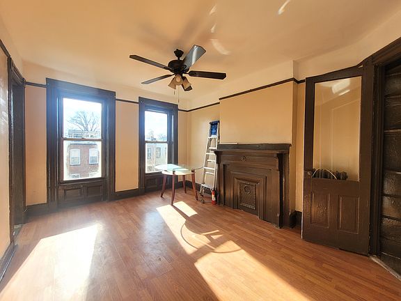 3rd image of 776 Hancock St Floor 2