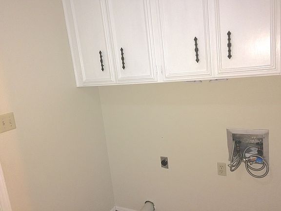 2nd image of 2805 Elmwood Ave
