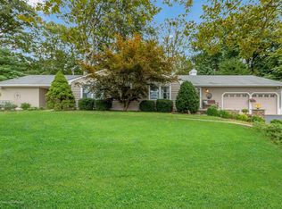 98 Tatum Dr, Middletown, NJ 07748