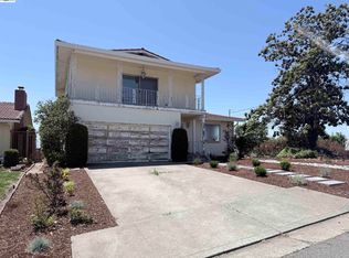 9155 Crest Ave, Oakland, CA 94605