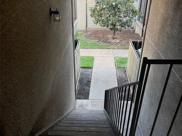 10650 Steppington Dr #219, Dallas, TX 75230