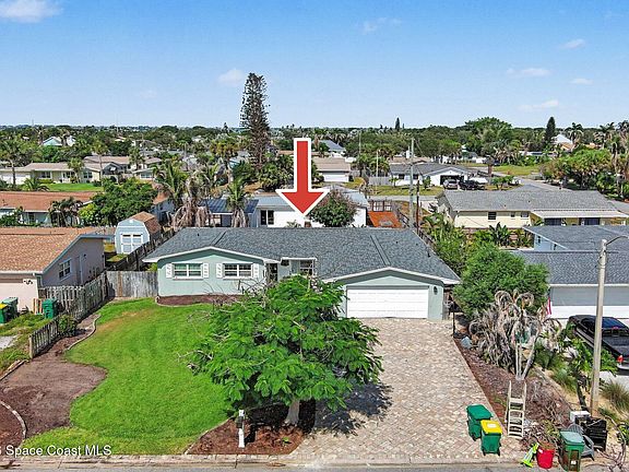 4th image of 2355 Reef Ave